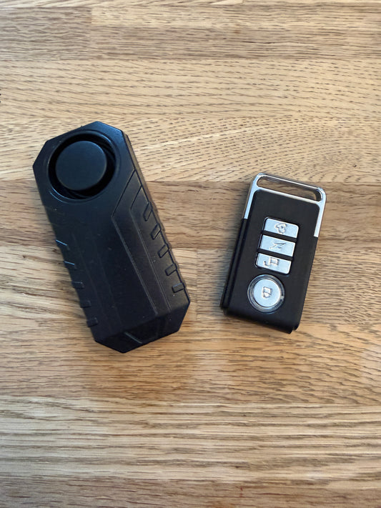 Alarm med fjernbetjening